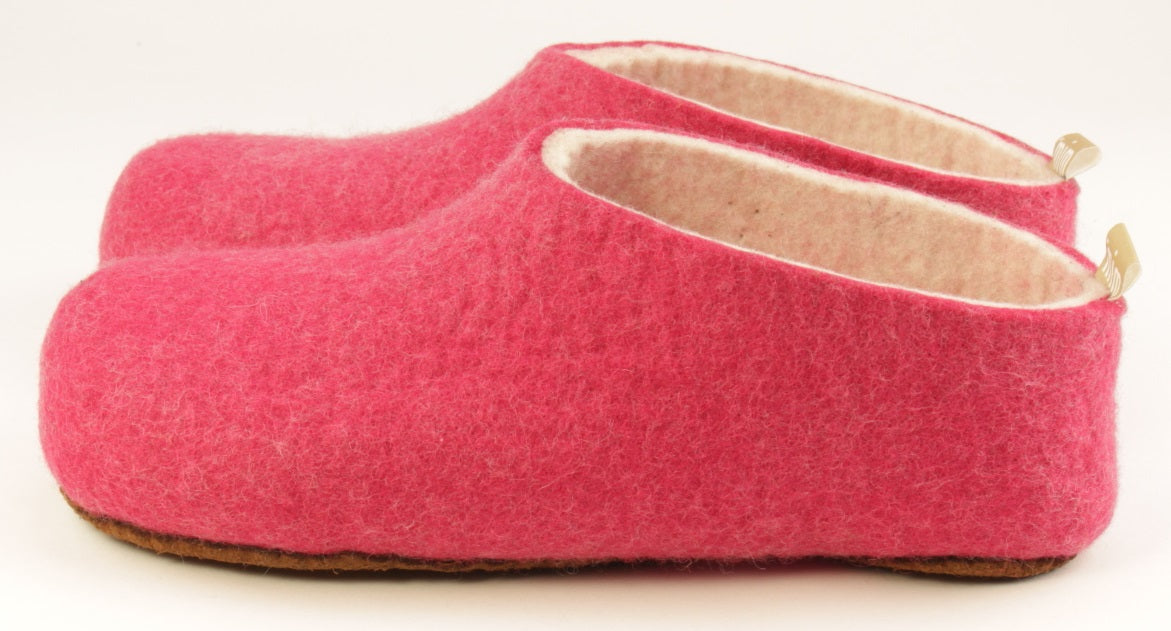 SALE 100% wool felt slippers in Warm Raspberry with a undyed natural wool interior layer