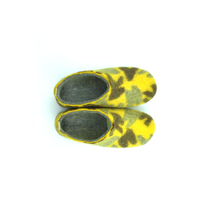 Woman's yellow Floral Print 100% wool felt slippers